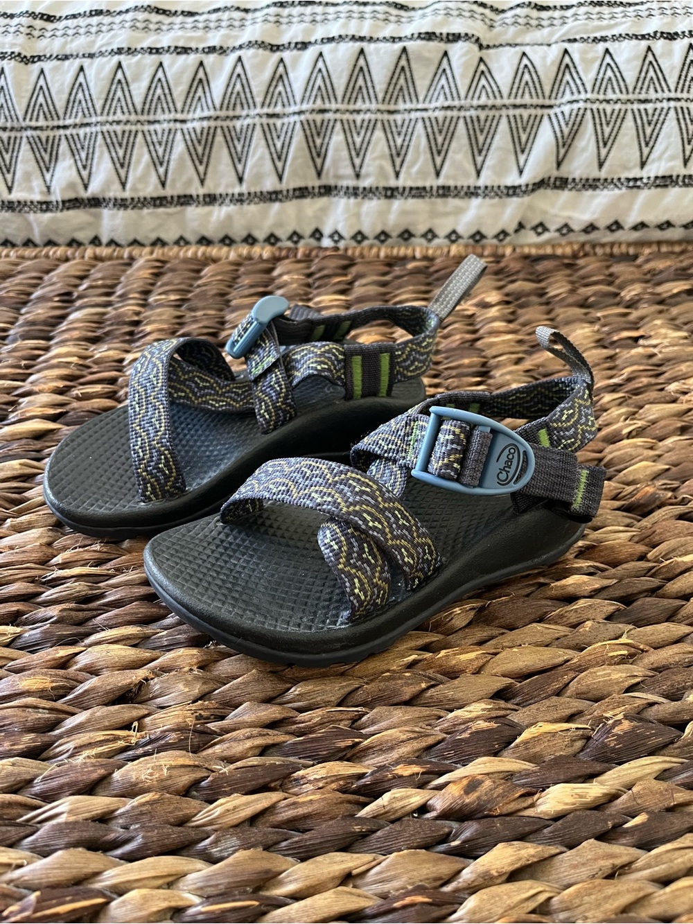 Chaco Children’s Kids Z/1 EcoTread Sandals Outdoor Hiking Shoes Size 10 Black